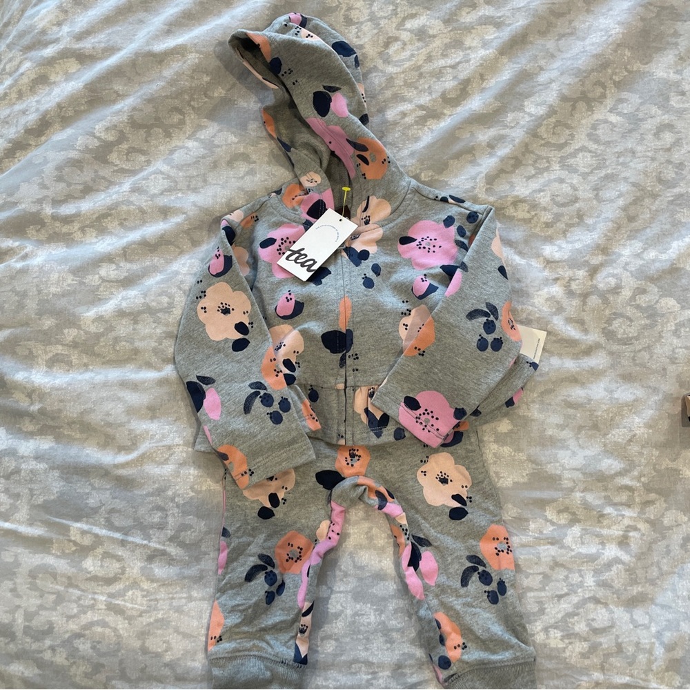 Tea sweatsuit NWT